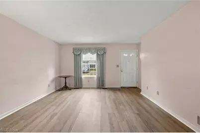 3414 E Prescott Circle, Cuyahoga Falls, OH 44223 - Photo 29