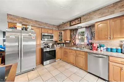 5646 Vista Circle, Willoughby, OH 44094 - Photo 9