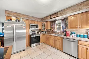 5646 Vista Cir, Willoughby, OH 44094 - Photo 9