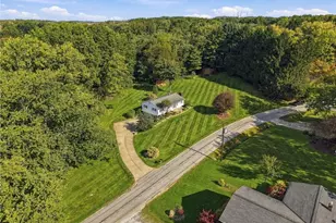 1367 Cherry Ln, Uniontown, OH 44685 - Photo 5