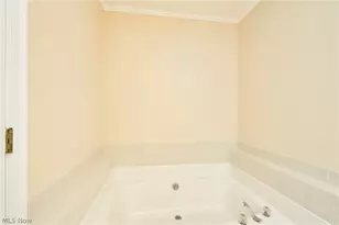 928 Sturbridge Dr, Akron, OH 44313 - Photo 15
