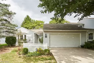 928 Sturbridge Dr, Akron, OH 44313 - Photo 1
