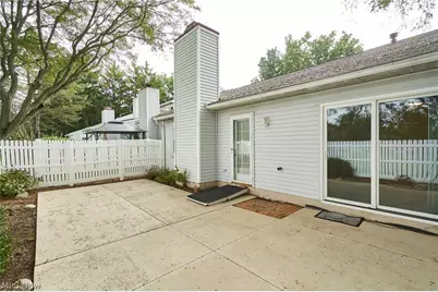 928 Sturbridge Drive, Akron, OH 44313 - Photo 3
