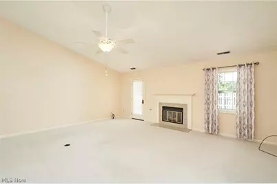 928 Sturbridge Drive, Akron, OH 44313 - Photo 7
