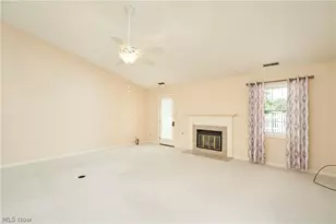 928 Sturbridge Dr, Akron, OH 44313 - Photo 7