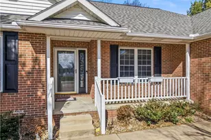 1009 E Reno Dr, Louisville, OH 44641 - Photo 7