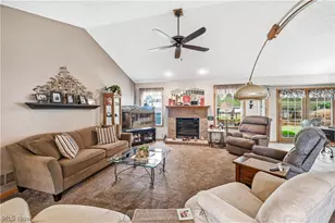 1009 E Reno Dr, Louisville, OH 44641 - Photo 15