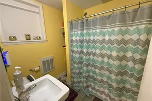 140 School St, Elyria, OH 44035 - Photo 9