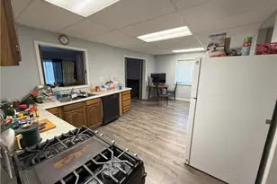 140 School St, Elyria, OH 44035 - Photo 5