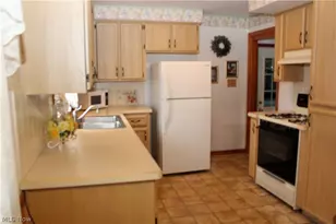 1660 Sequoya Dr, Youngstown, OH 44514 - Photo 5