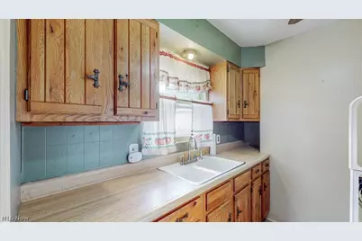 1299 Hammel Street, Akron, OH 44306 - Photo 13