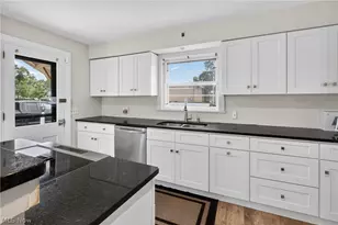 514 Park Ave, Amherst, OH 44001 - Photo 17