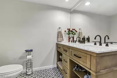 9327 Lake Shore Boulevard, Mentor, OH 44060 - Photo 45