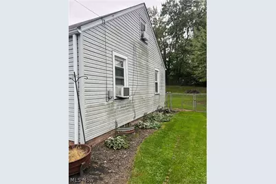 309 Fairlawn Avenue SW, Massillon, OH 44646 - Photo 3