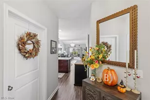 112 Acorn LN, Elyria, OH 44035 - Photo 5