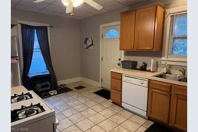 822 Wallace Avenue SE, Massillon, OH 44646 - Photo 9