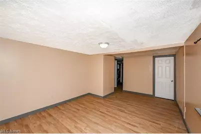 916 Abington Road, Akron, OH 44312 - Photo 21