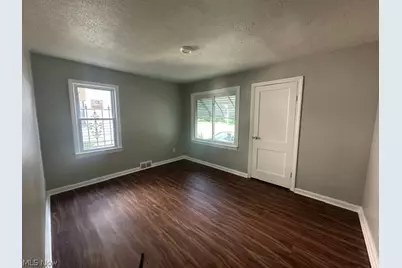 144 E Auburndale Avenue, Youngstown, OH 44507 - Photo 5