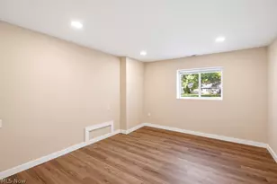 8083 Broadmoor Rd, Mentor, OH 44060 - Photo 17