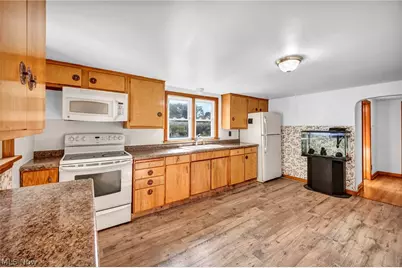 3380 Shepler Church Avenue SW, Canton, OH 44706 - Photo 9