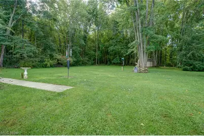 111 Squires Court, South Amherst, OH 44001 - Photo 7
