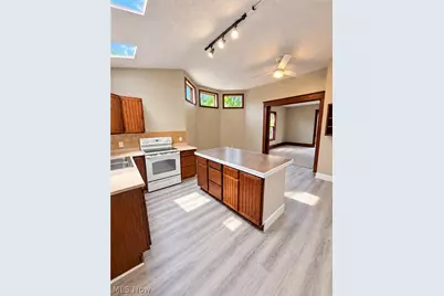 17 South Avenue SE, Massillon, OH 44646 - Photo 7