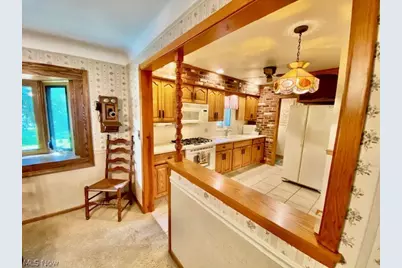 8260 Craig Lane, Grandview Heights, OH 44147 - Photo 15