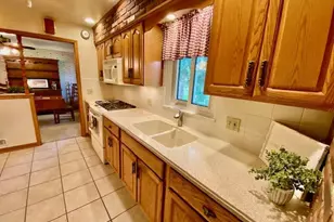 8260 Craig Ln, Grandview Heights, OH 44147 - Photo 17