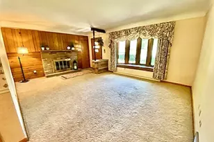 8260 Craig Ln, Grandview Heights, OH 44147 - Photo 13