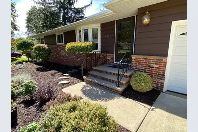 8260 Craig Lane, Grandview Heights, OH 44147 - Photo 5