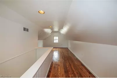 18404 Homeway Road, Loveland, OH 44135 - Photo 15