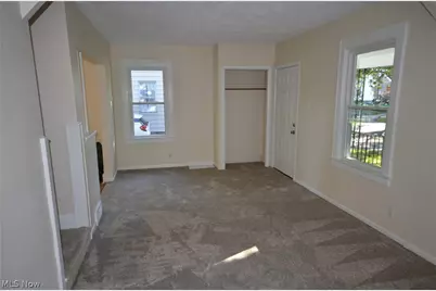 409 The Brooklands Avenue, Akron, OH 44305 - Photo 9