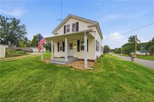 9787 Cleveland Ave NW, Uniontown, OH 44685 - Photo 23