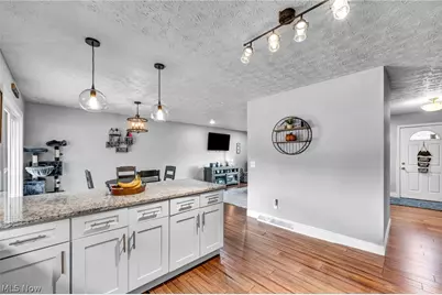 3246 Woodington Avenue SW, Canton, OH 44706 - Photo 17