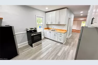 12405 Signet Avenue, Loveland, OH 44120 - Photo 9