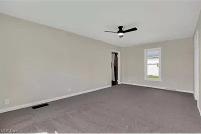 3825 Roberts Addition, Zanesville, OH 43701 - Photo 9