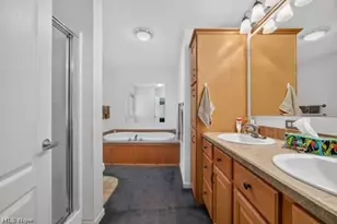 2153 S Deer Run, Roaming Shores, OH 44084 - Photo 29