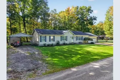 2153 S Deer Run, Roaming Shores, OH 44084 - Photo 3