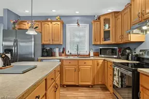 2153 S Deer Run, Roaming Shores, OH 44084 - Photo 19