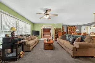 2153 S Deer Run, Roaming Shores, OH 44084 - Photo 9