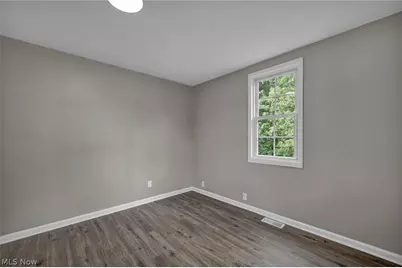 920 E 39th Street, Lorain, OH 44055 - Photo 27