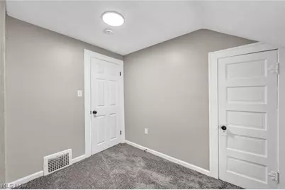920 E 39th Street, Lorain, OH 44055 - Photo 33