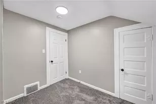 920 E 39th St, Lorain, OH 44055 - Photo 33