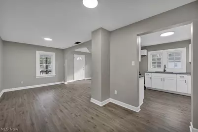 920 E 39th Street, Lorain, OH 44055 - Photo 11