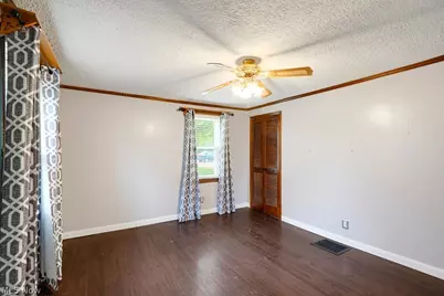4695 Grapeland Avenue, Louisville, OH 44641 - Photo 5