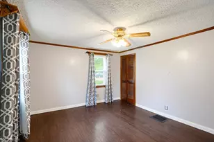 4695 Grapeland Ave, Louisville, OH 44641 - Photo 5