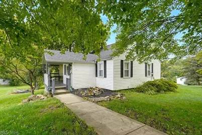 4695 Grapeland Avenue, Louisville, OH 44641 - Photo 3