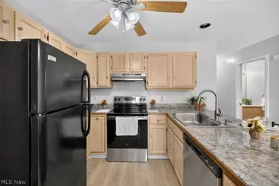 3652 Mercedes Place, Canfield, OH 44406 - Photo 7