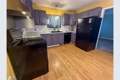 1076 Homestead, Alliance, OH 44601 - Photo 5