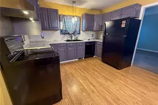 1076 Homestead, Alliance, OH 44601 - Photo 5